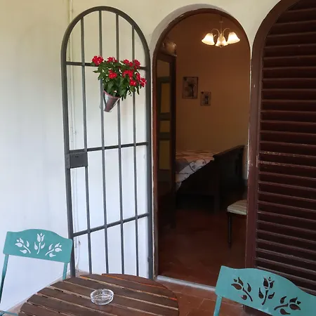 Albertina Bed & Breakfast 4*